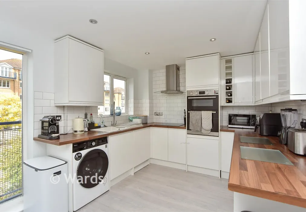 Kitchen/Breakfast Room - Keating Close, The Esplanade, Rochester, Kent - Wards of Kent