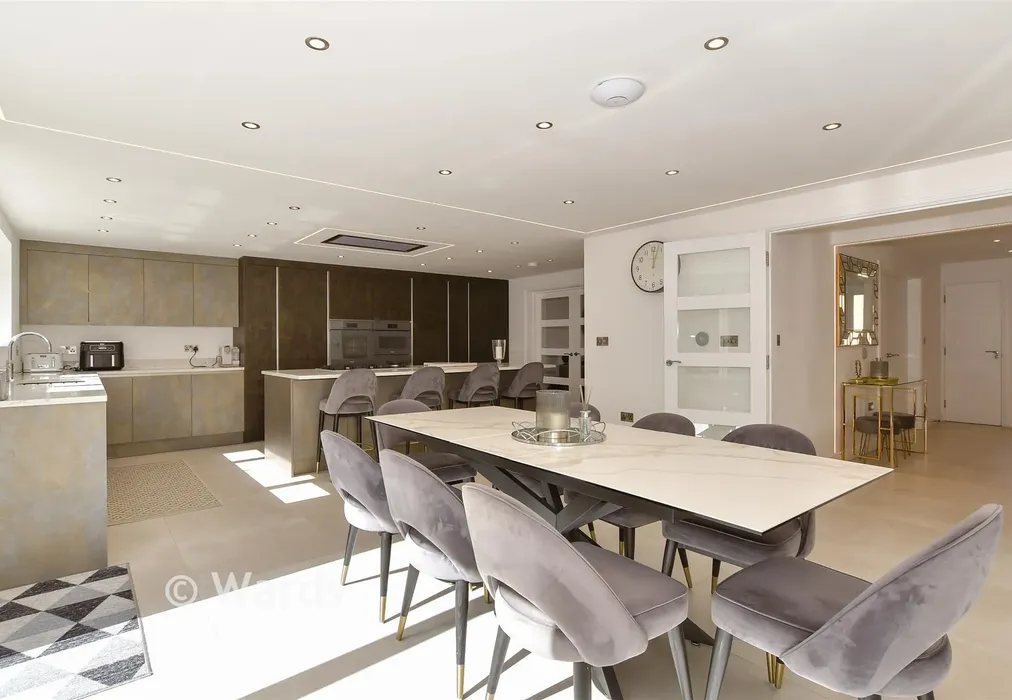 Kitchen/Breakfast Room - Fordwich Drive, Rochester, Kent - Wards of Kent