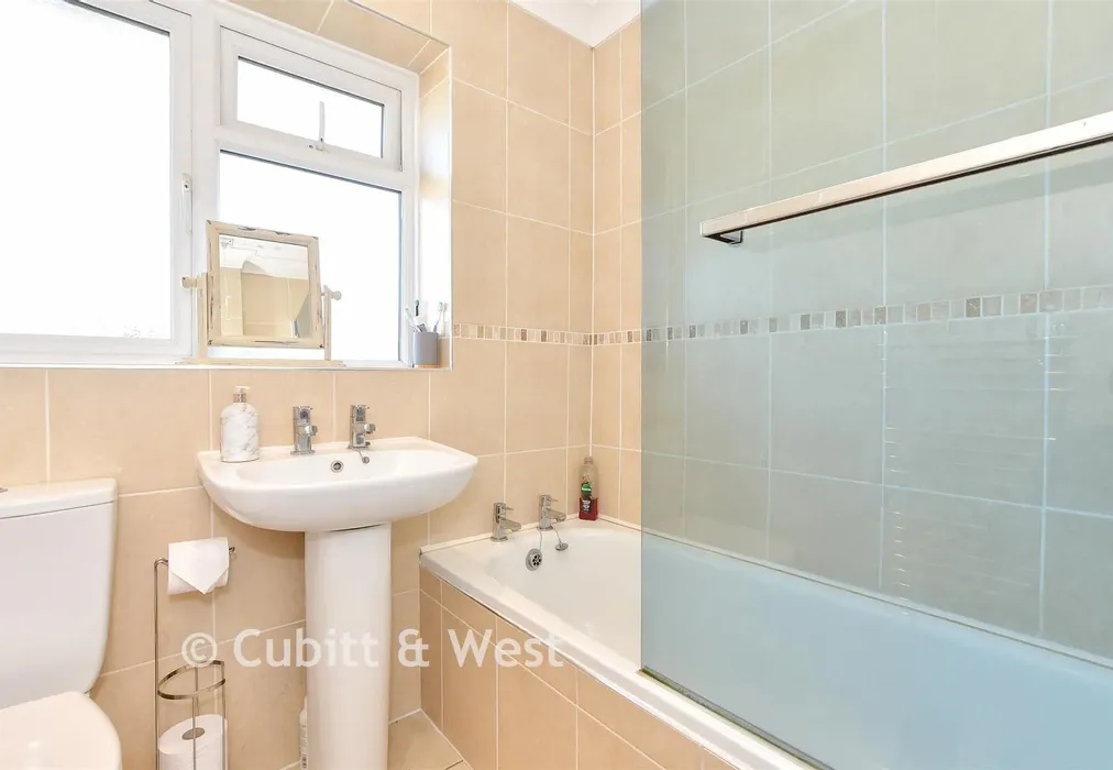 Bathroom - Walnut Tree Close, Hayling Island, Hampshire - Wards of Kent