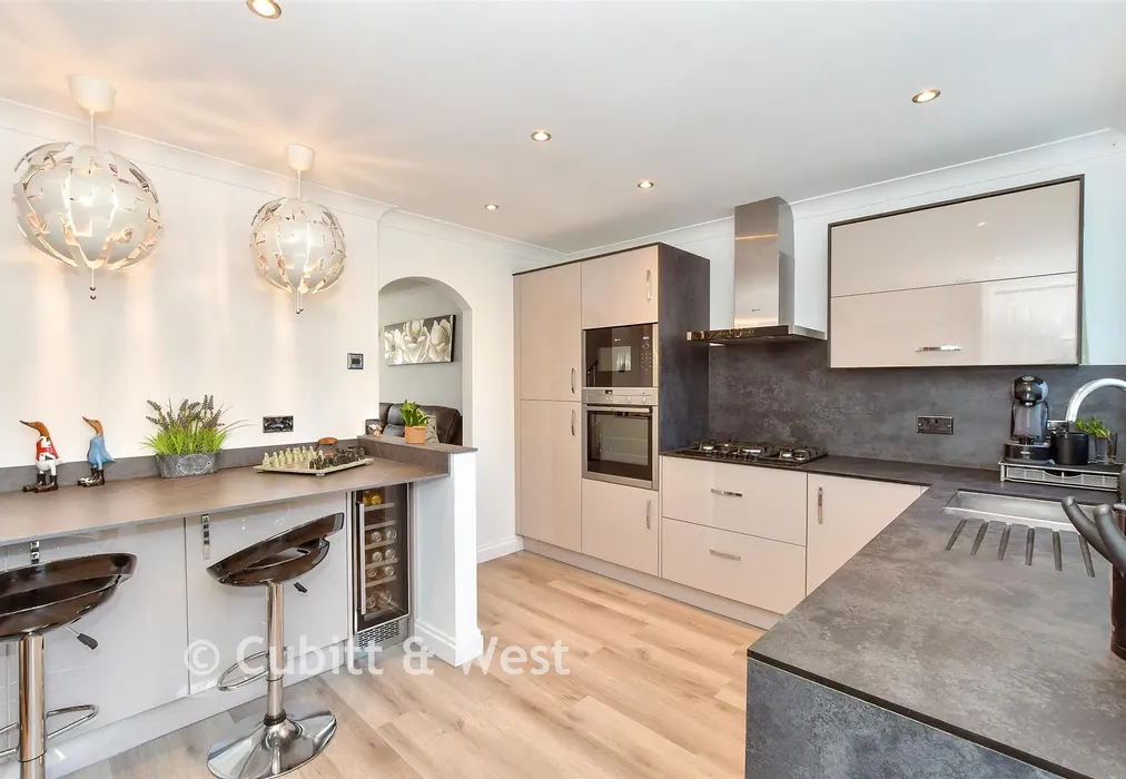 Kitchen - Walnut Tree Close, Hayling Island, Hampshire - Wards of Kent