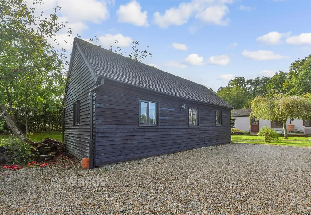 Workshop/Outbuildings - Bethersden Road, Woodchurch, Ashford, Kent - Wards of Kent