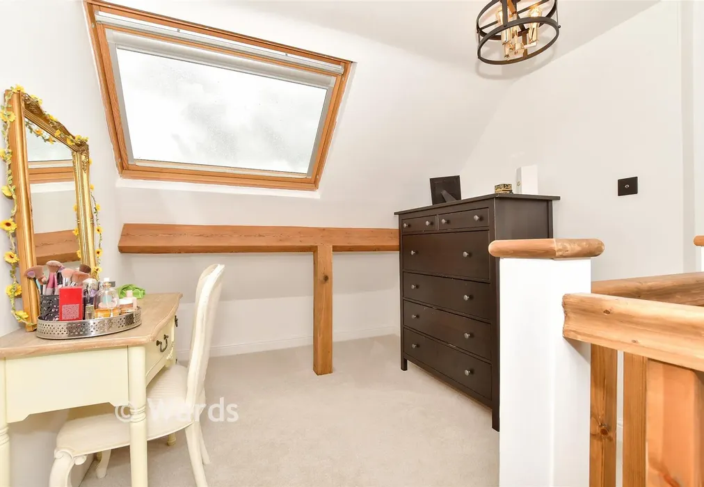Bedroom 1 - Brook Lane Cottages, Sellindge, Ashford, Kent - Wards of Kent