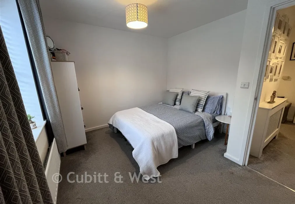 Bedroom 1 - Admiral Way, Godalming, Surrey - Wards of Kent