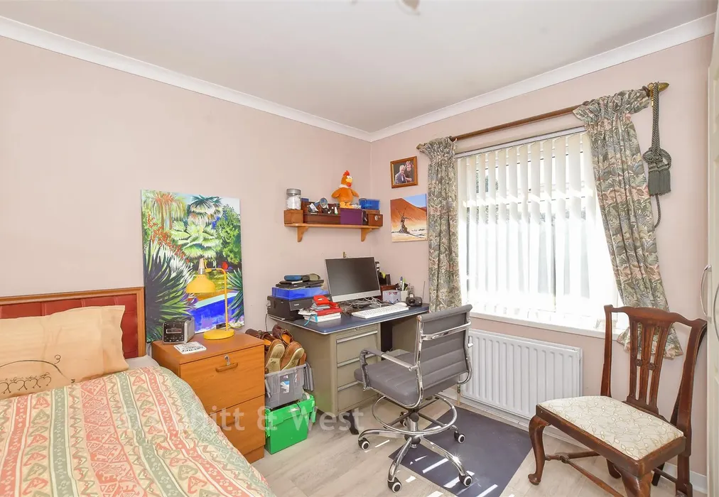 Bedroom 3 - Trosnant Road, Havant, Hampshire - Wards of Kent