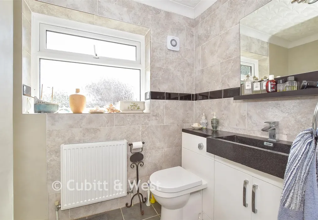 Shower Room - Trosnant Road, Havant, Hampshire - Wards of Kent