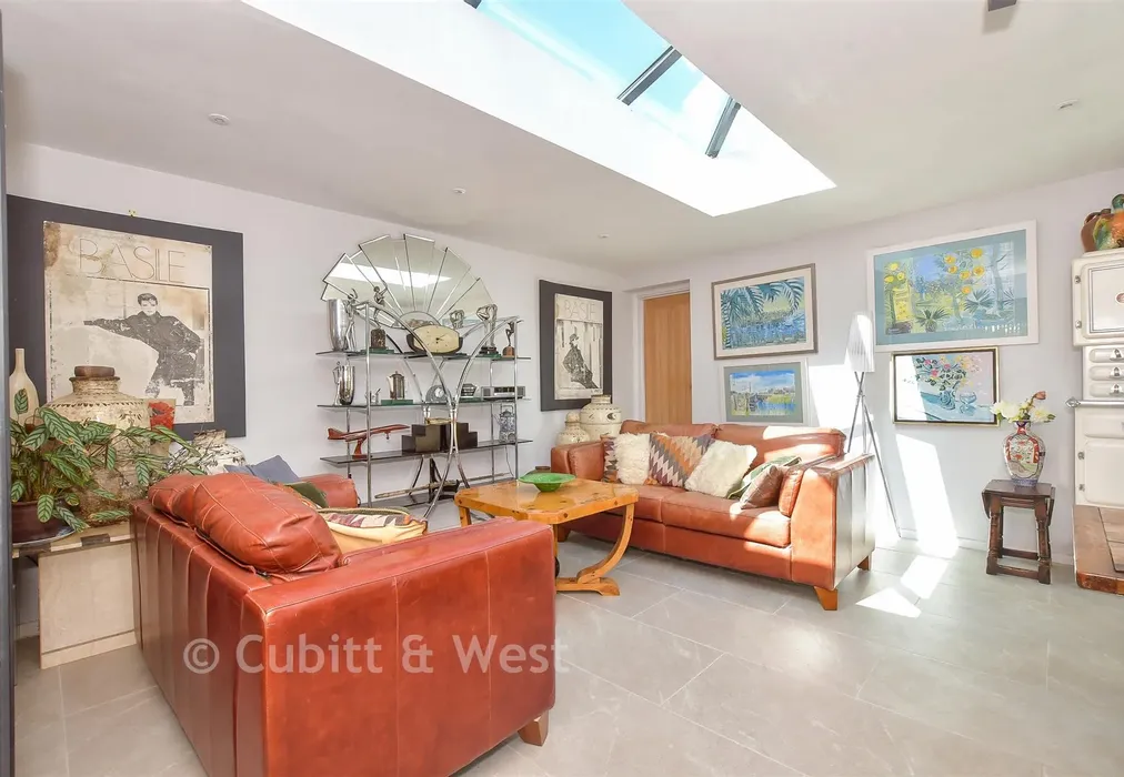 Dining Room - Trosnant Road, Havant, Hampshire - Wards of Kent