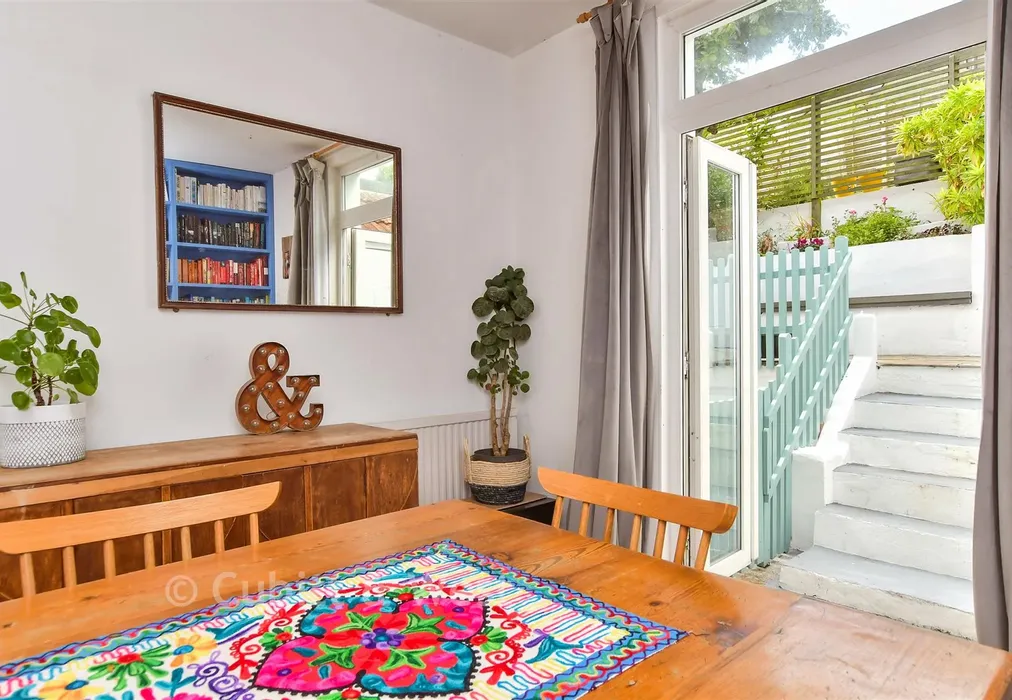 Internal Lifestyle Photograph - Stanmer Park Road, Brighton, East Sussex - Wards of Kent