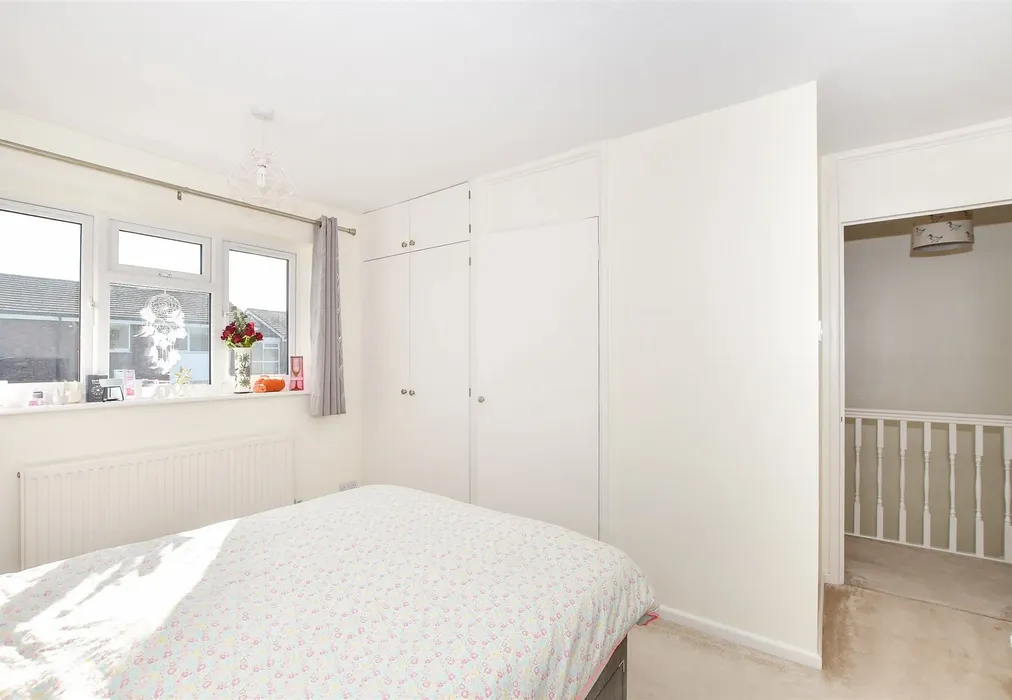 Bedroom 1 - Cherry Tree Walk, Petworth, West Sussex - Wards of Kent