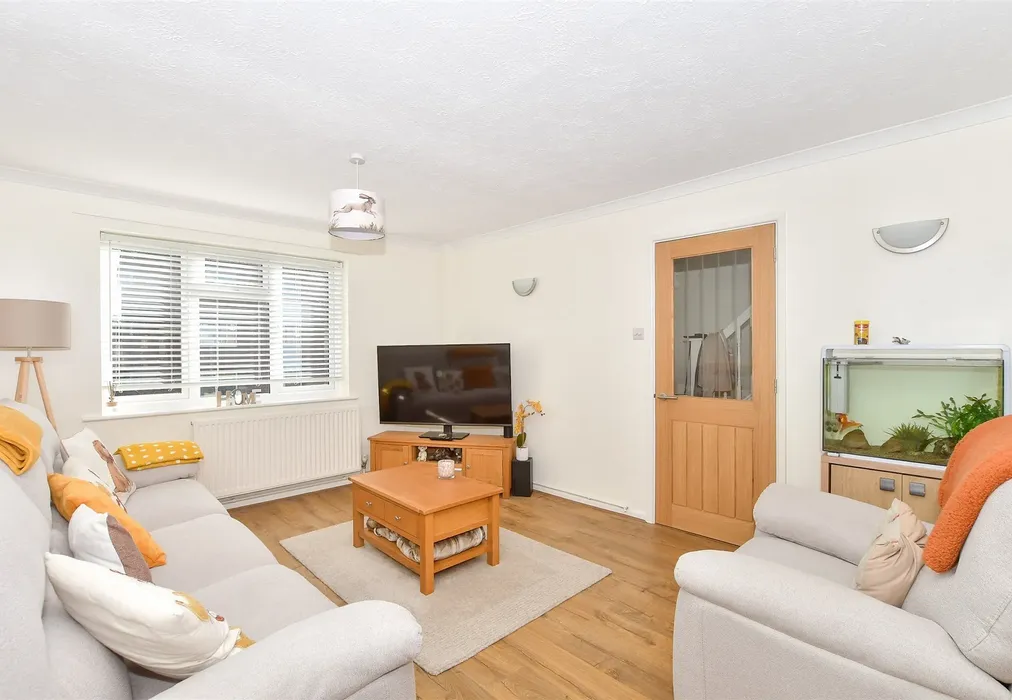 Lounge - Cherry Tree Walk, Petworth, West Sussex - Wards of Kent