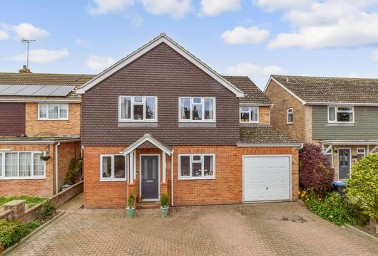 Kitsmead, Copthorne, West Sussex - Wards of Kent