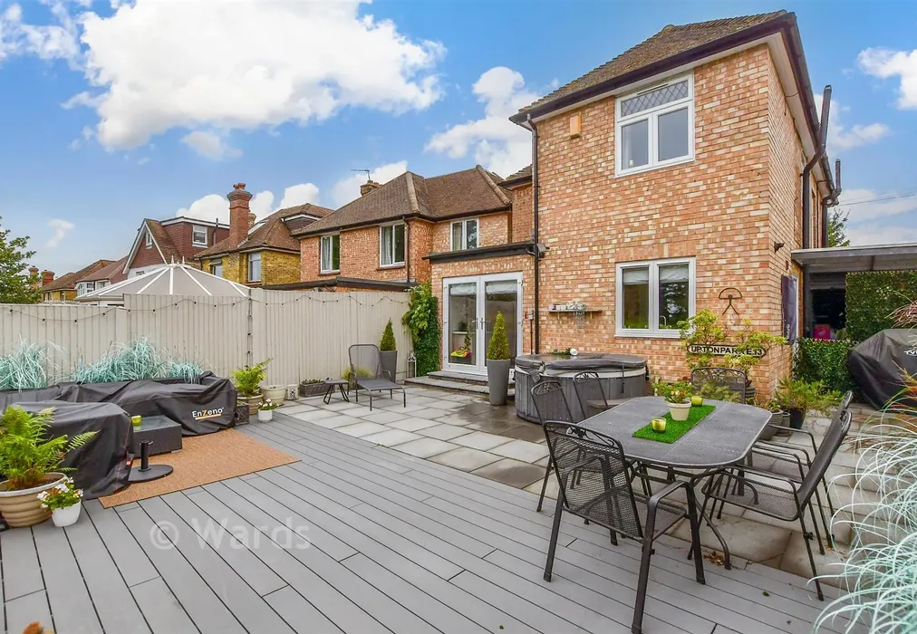 Rear Garden - Cranborne Avenue, Maidstone, Kent - Wards of Kent