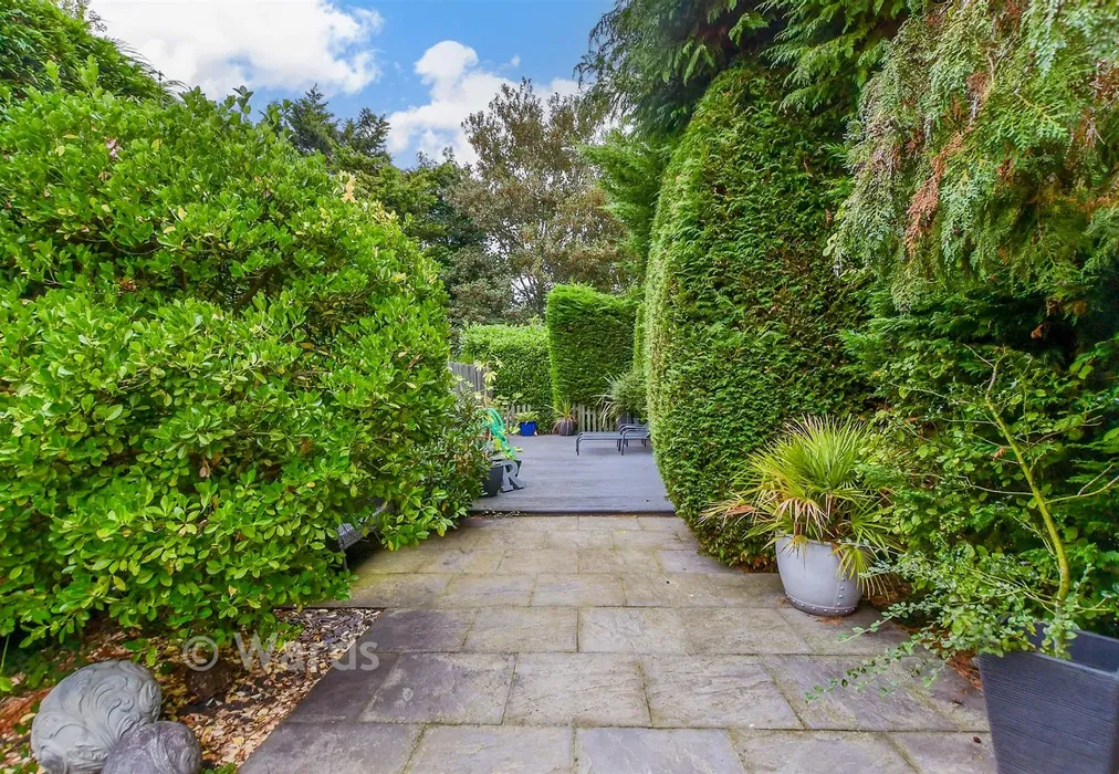 Rear Garden - Cranborne Avenue, Maidstone, Kent - Wards of Kent