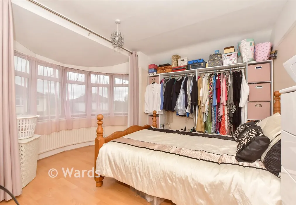Bedroom 1 - Essella Road, Ashford, Kent - Wards of Kent