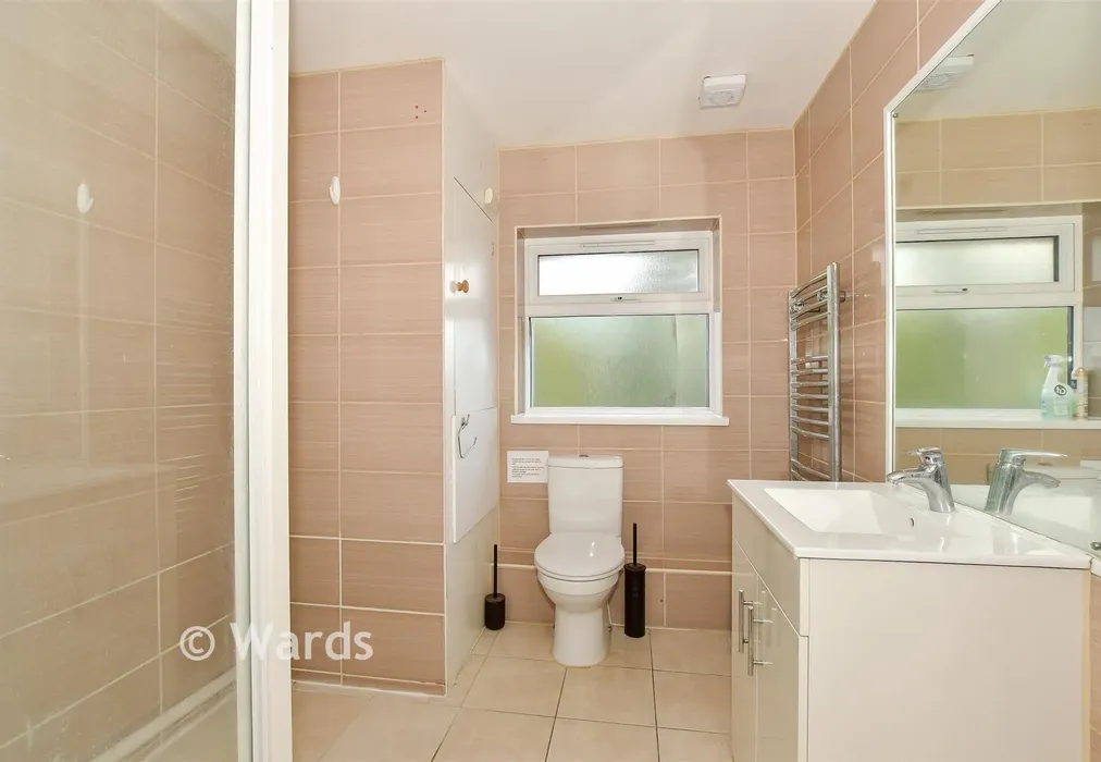 Shower Room - Crossways, Canterbury, Kent - Wards of Kent