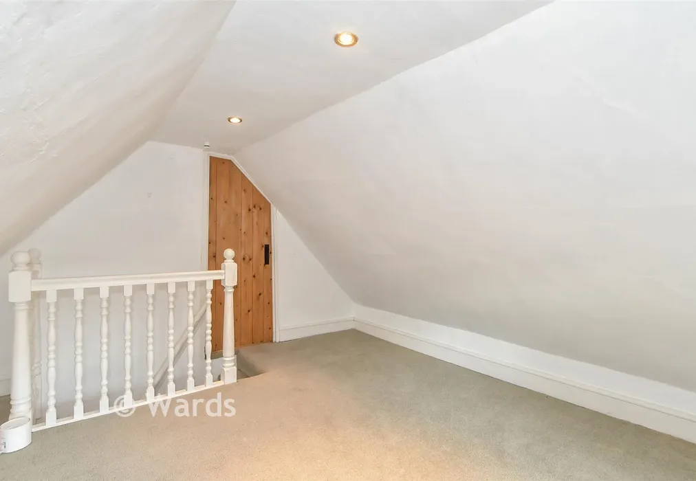 Loft Room - The Quarries, Boughton Monchelsea, Maidstone, Kent - Wards of Kent