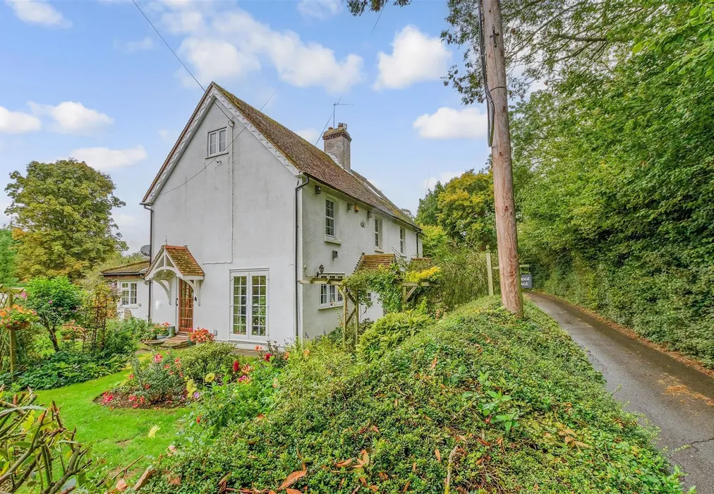 Front Web - Priestwood Road, Meopham, Gravesend, Kent - Wards of Kent