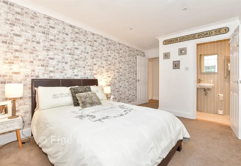 Bedroom 2 - New Road, Eythorne, Dover, Kent - Wards of Kent