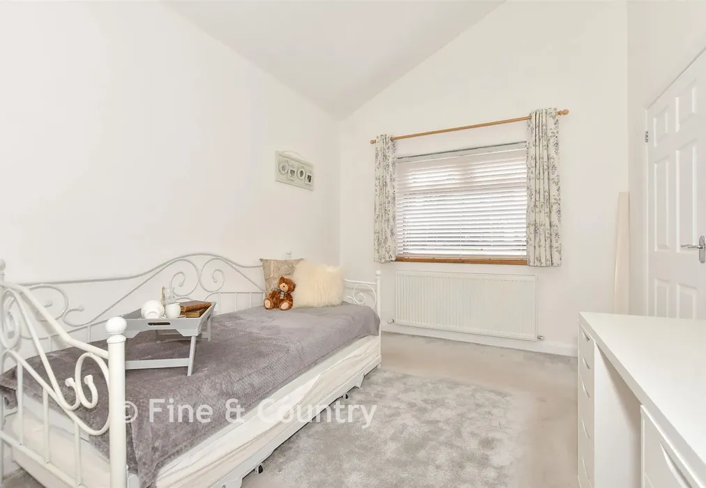Annexe Bedroom - New Road, Eythorne, Dover, Kent - Wards of Kent
