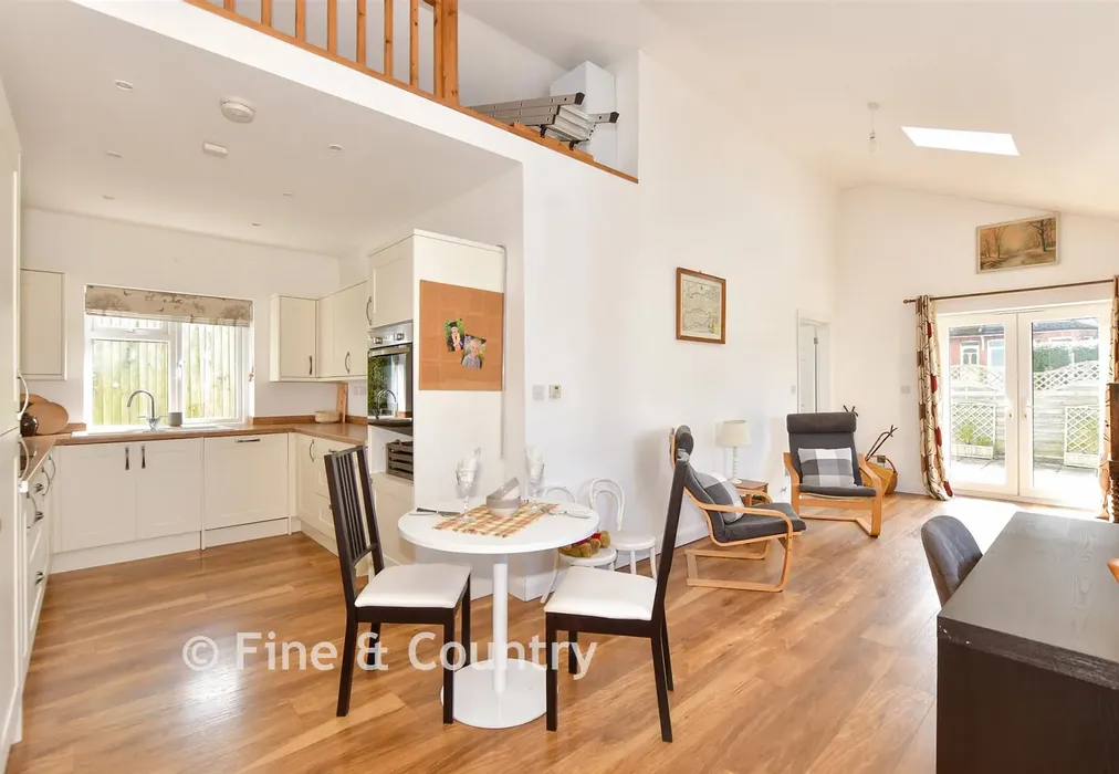 Annexe Lounge/Diner - New Road, Eythorne, Dover, Kent - Wards of Kent