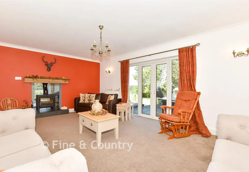 Sitting Room - New Road, Eythorne, Dover, Kent - Wards of Kent