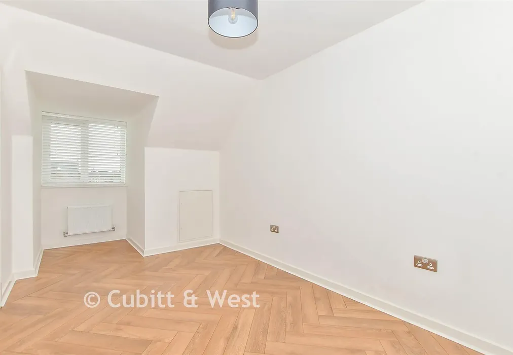 Bedroom 1 - Pethick Road, Littlehampton, West Sussex - Wards of Kent