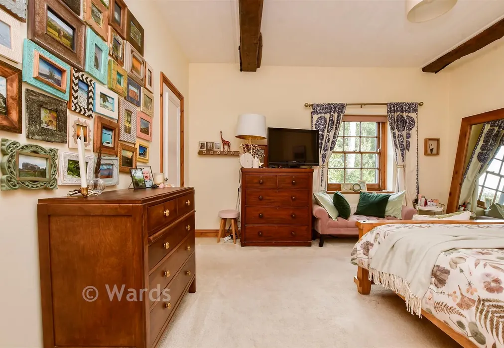 Bedroom 1 - Nargate Street, Littlebourne, Canterbury, Kent - Wards of Kent