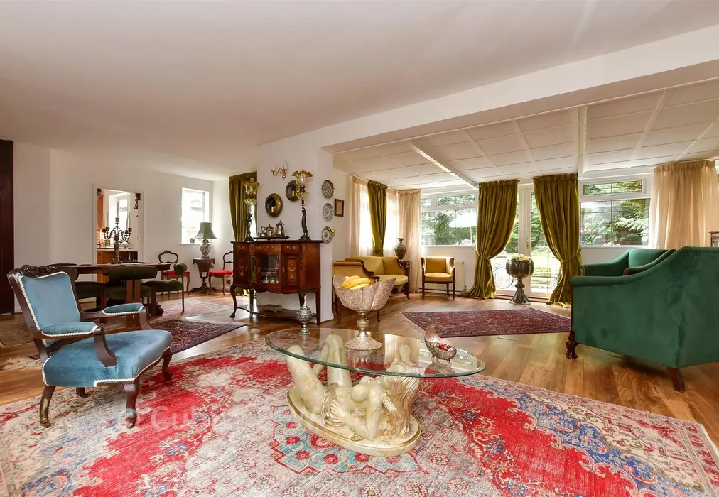 Living Area - Firs Road, Kenley, Surrey - Wards of Kent