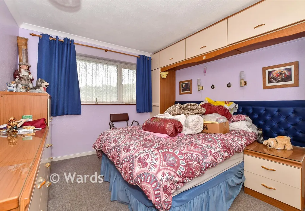 Bedroom 1 - Sherwood Road, Tunbridge Wells, Kent - Wards of Kent