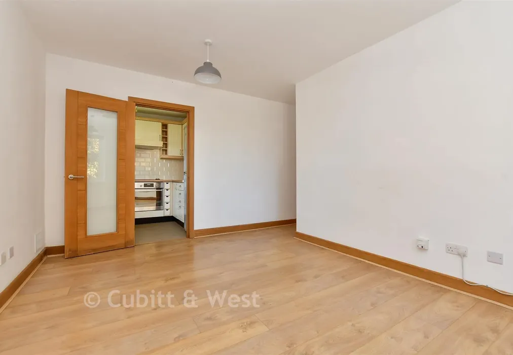 Living Room - Bucklers Way, Carshalton, Surrey - Wards of Kent