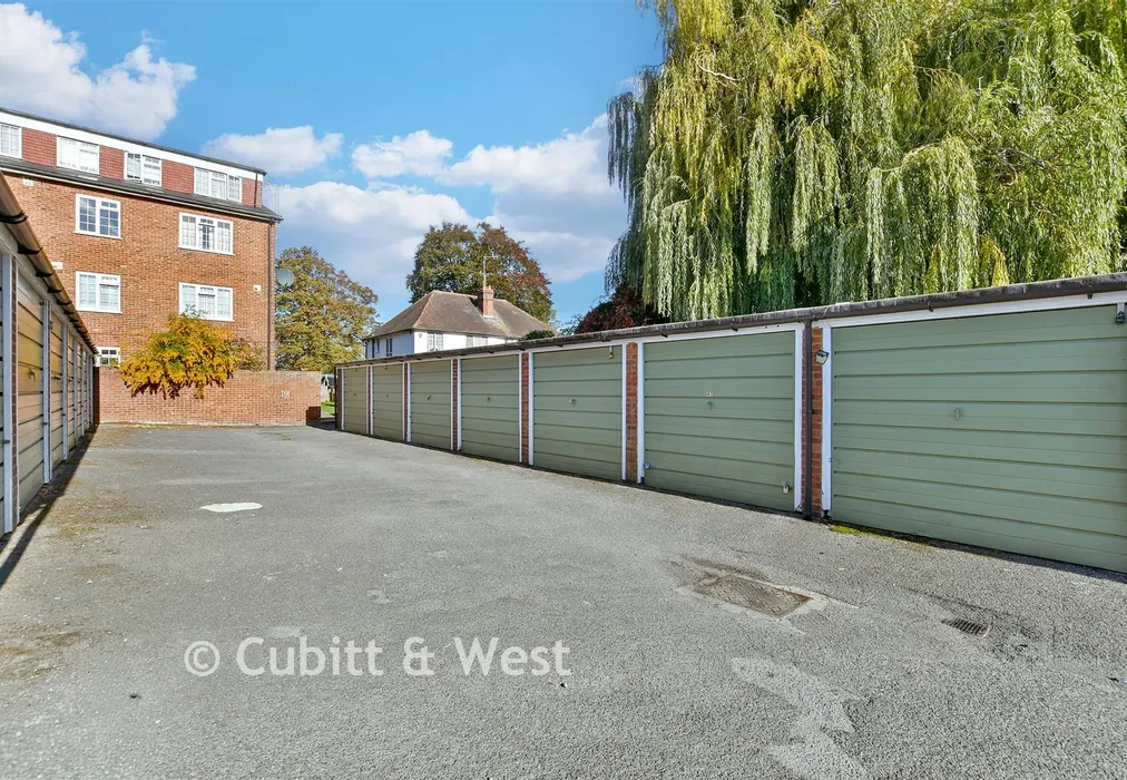 Garage - Bucklers Way, Carshalton, Surrey - Wards of Kent