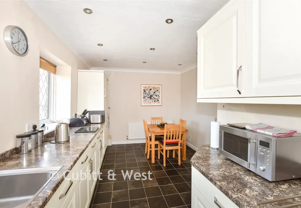 Kitchen/Diner - Barn House Lane, Pulborough, West Sussex - Wards of Kent