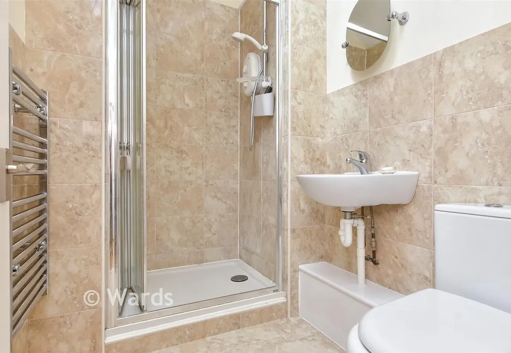 Shower Room - Mandeville Road, Canterbury, Kent - Wards of Kent