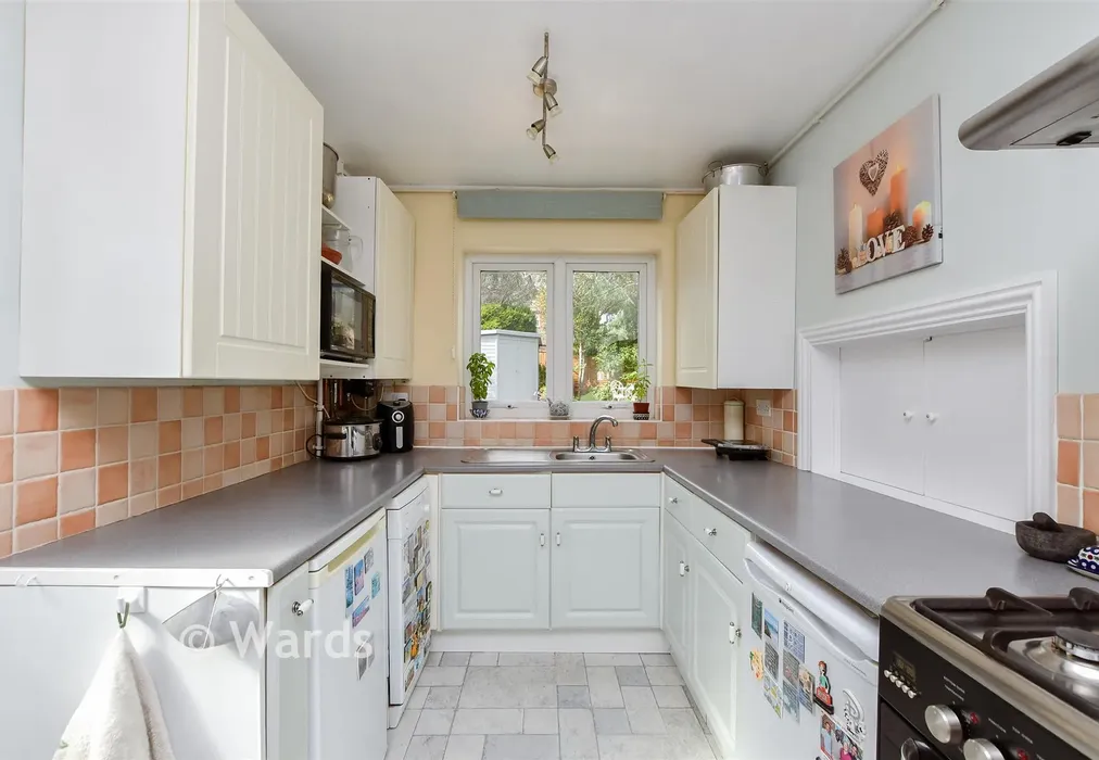 Kitchen - Mandeville Road, Canterbury, Kent - Wards of Kent