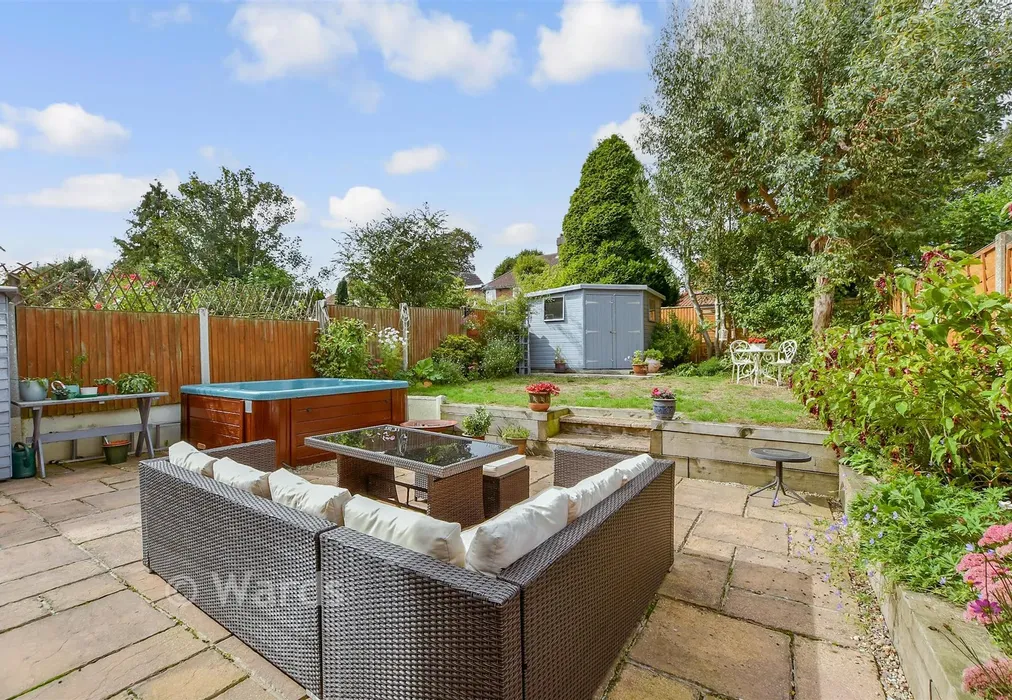Rear Garden - Mandeville Road, Canterbury, Kent - Wards of Kent