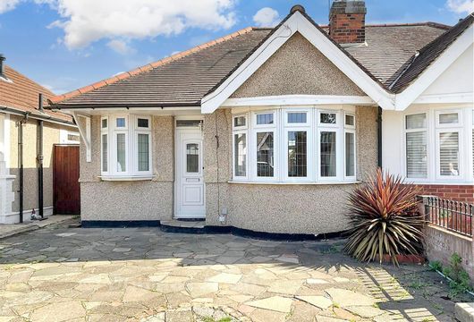 Chiltern Gardens, Hornchurch, Essex - Wards of Kent