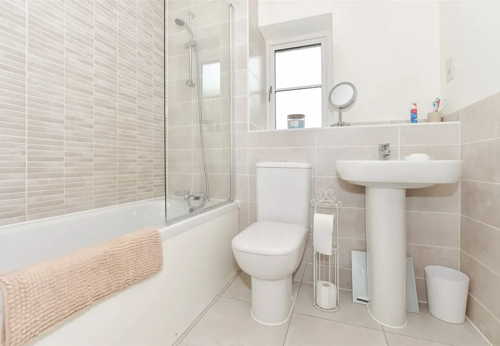 Bathroom - Millennium Way, Heathfield, East Sussex - Wards of Kent