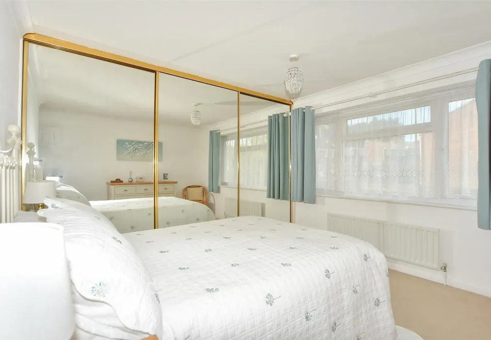 Bedroom 1 - Forest Drive, Walderslade, Chatham, Kent - Wards of Kent