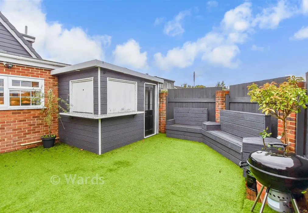 Rear Garden - Newbury Avenue, Maidstone, Kent - Wards of Kent
