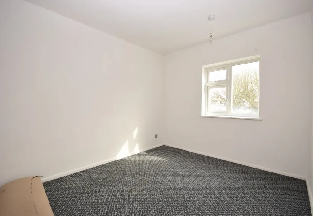 Bedroom 2 - Roodegate, Basildon, SS14 - Wards of Kent