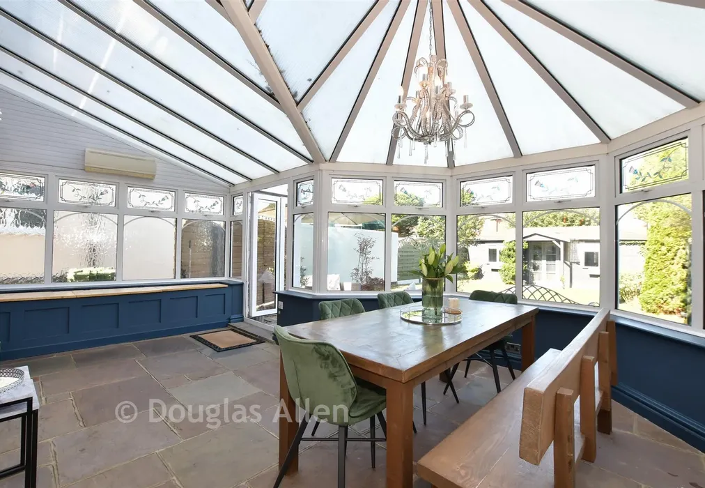 Conservatory - Avon Road, Upminster, Essex - Wards of Kent