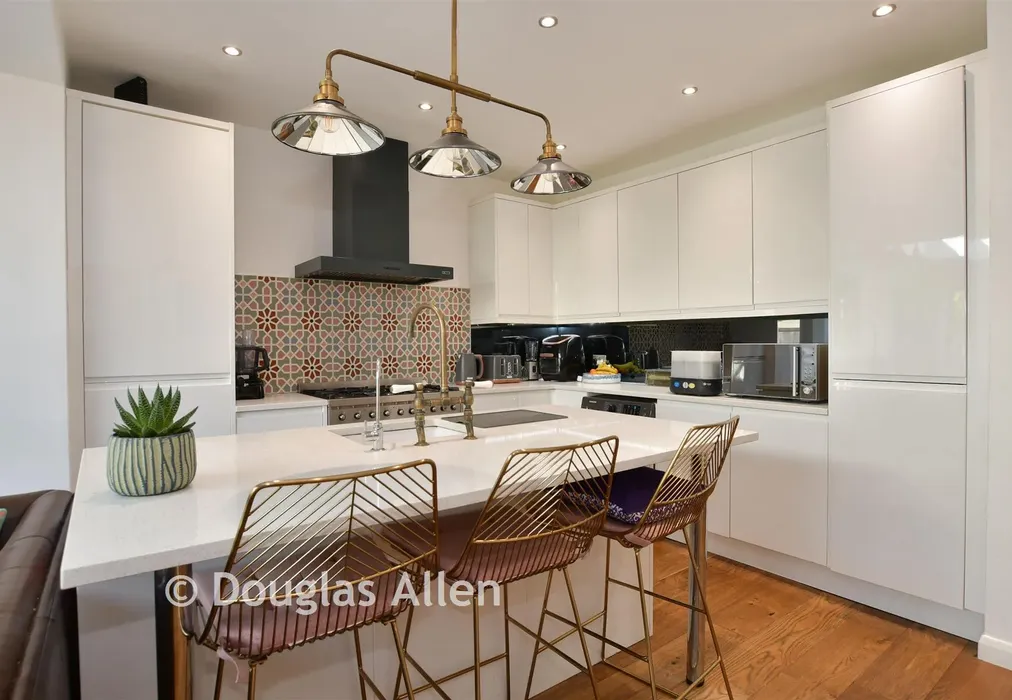 Kitchen/Family Room - Eccleston Crescent, Romford, Essex - Wards of Kent