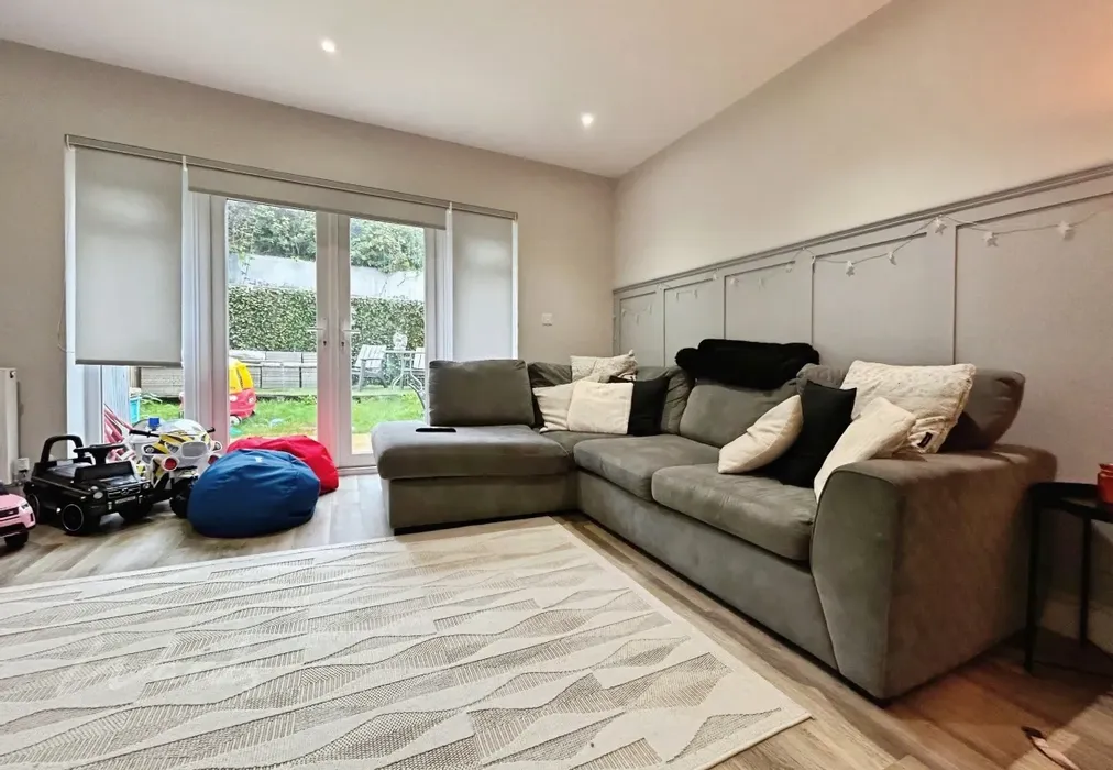lounge - Pembury Road Tonbridge TN9 - Wards of Kent