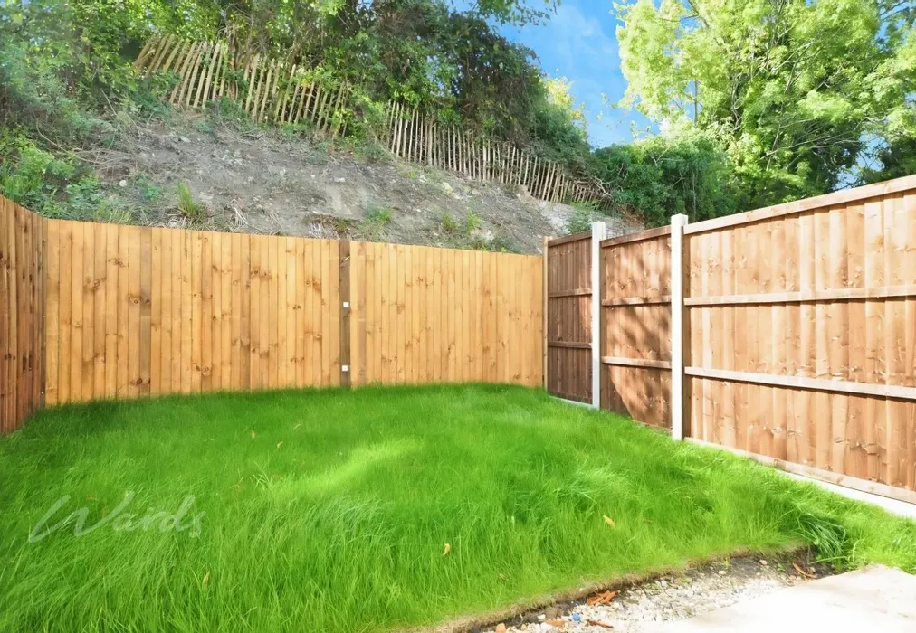 GARDEN - Pembury Road Tonbridge TN9 - Wards of Kent