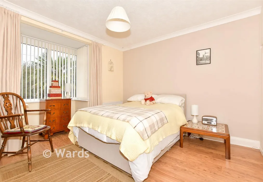 Bedroom 2 - Swan Lane, Sellindge, Ashford, Kent - Wards of Kent