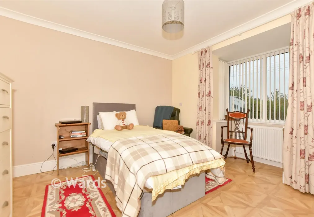 Bedroom 1 - Swan Lane, Sellindge, Ashford, Kent - Wards of Kent