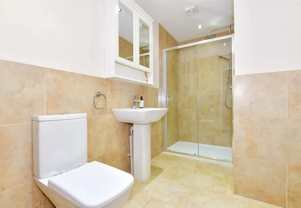 Shower Room - Offham Road, West Malling, Kent - Wards of Kent