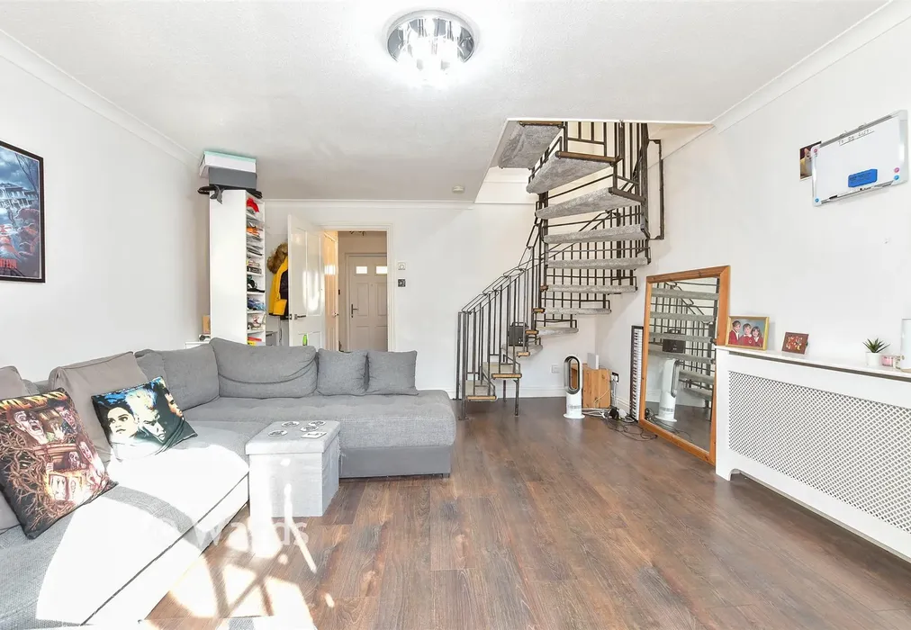 Lounge - College Avenue, Tonbridge, Kent - Wards of Kent