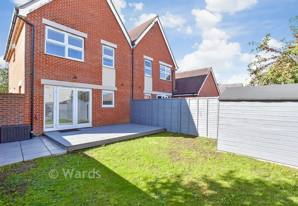 Rear Elevation - Waterloo Walk, Kings Hill, West Malling, Kent - Wards of Kent