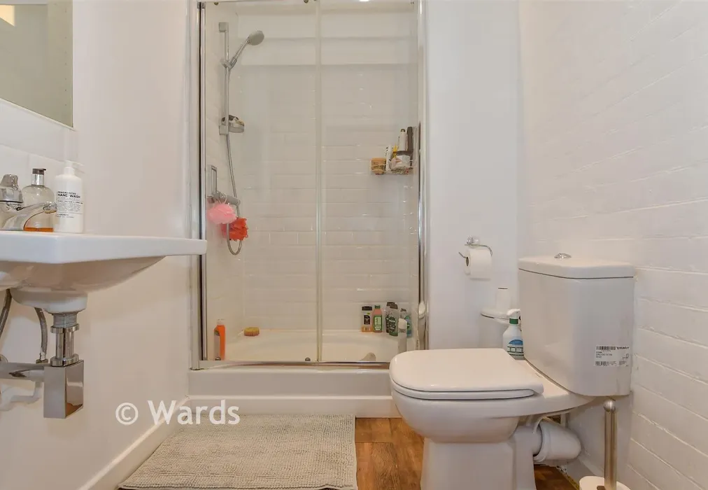 En-Suite Shower Room - Forstal Road, Aylesford, Kent - Wards of Kent