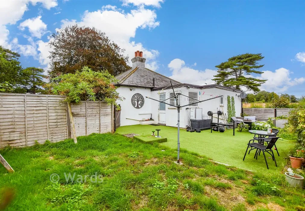Rear Garden - London Road, Ditton, Aylesford, Kent - Wards of Kent